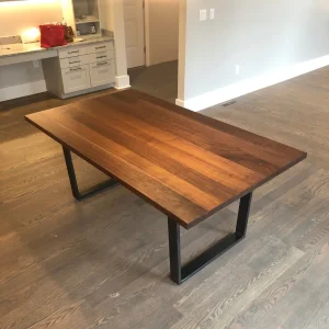 Meja Makan Wooden Feast